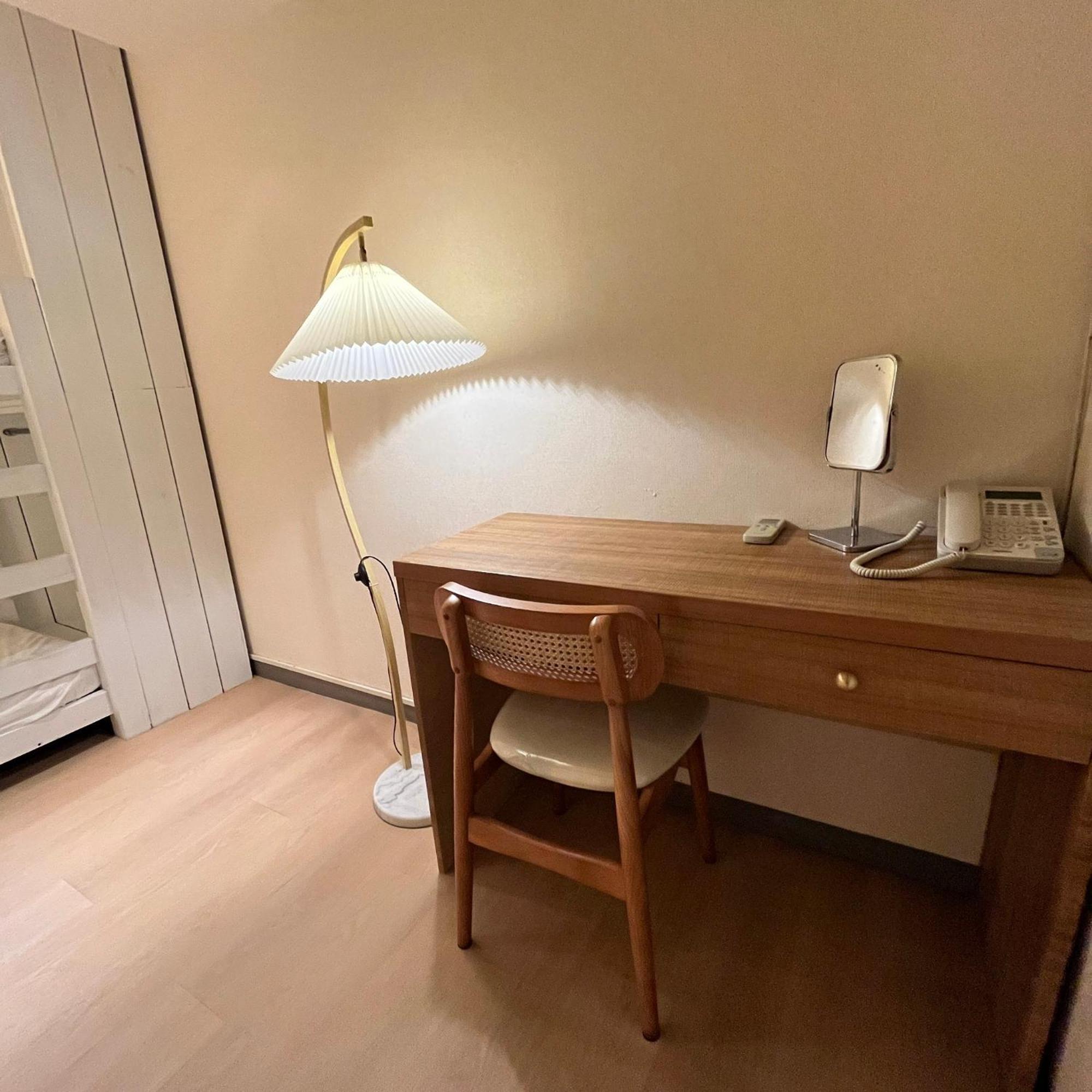 Cat Tail Pocket Inn Taipei Bagian luar foto