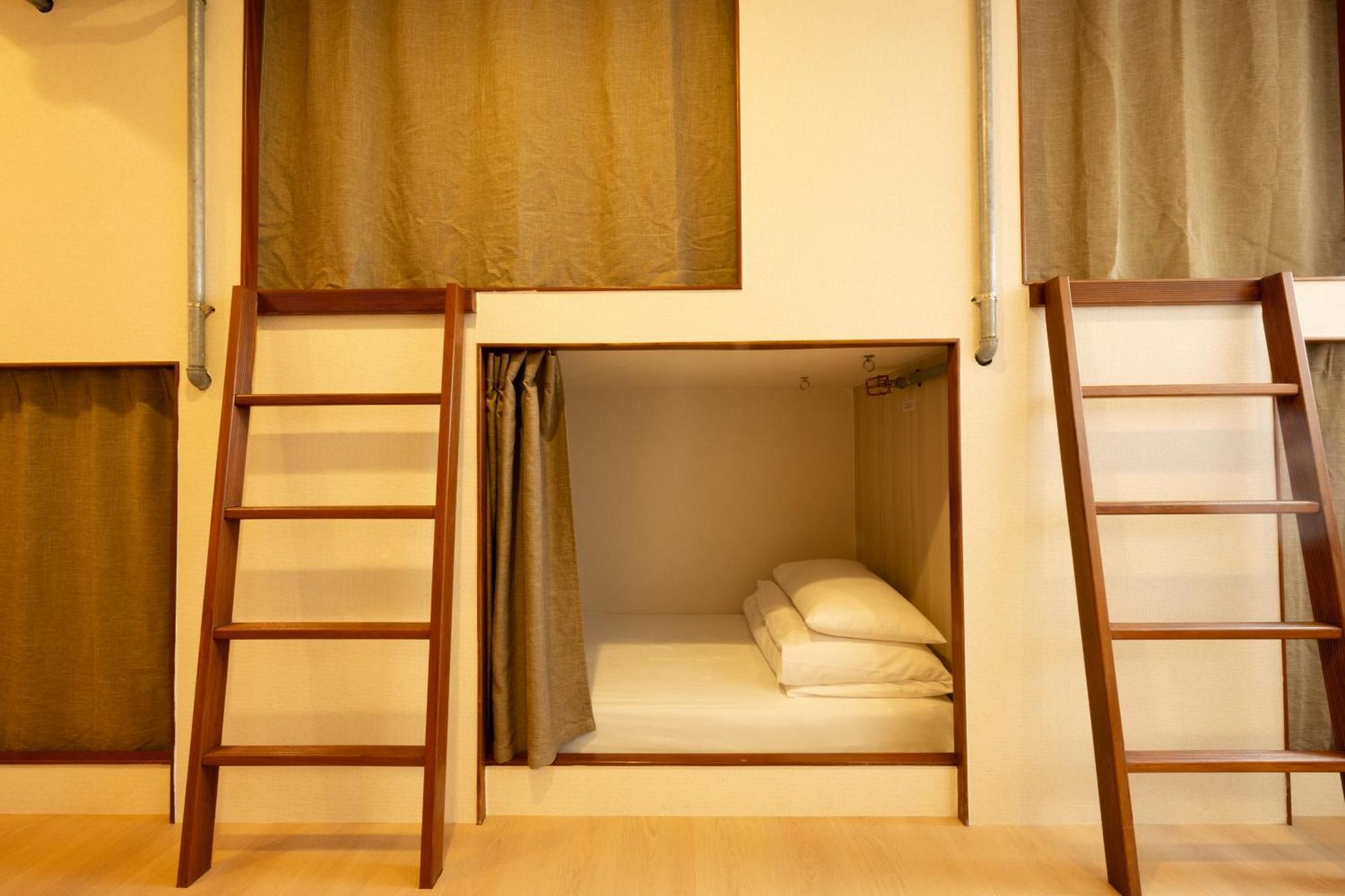 Cat Tail Pocket Inn Taipei Bagian luar foto